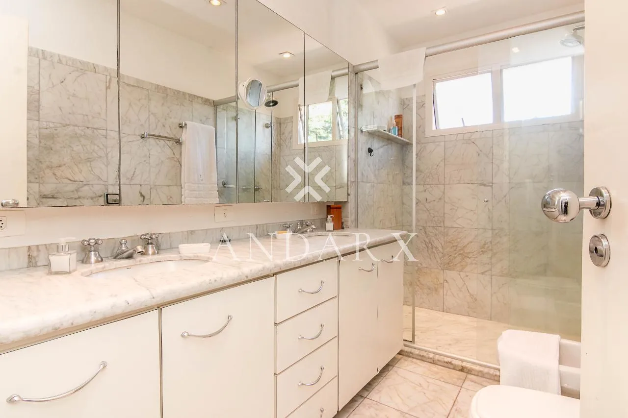 Casa com 4 suítes à venda em Pacaembu, São Paulo, por R$ 3.900.000 Imagem 18