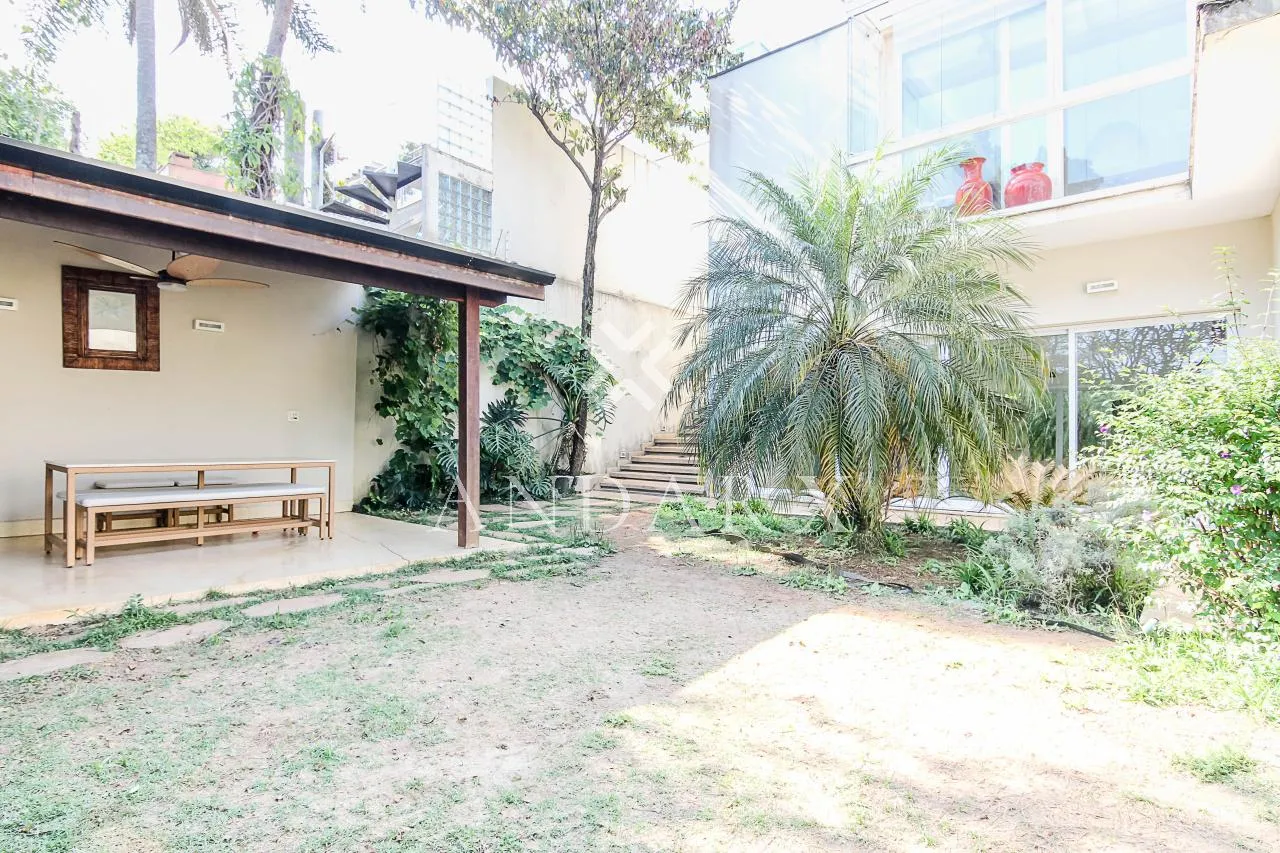 Casa com 3 suítes à venda em Pacaembu, São Paulo, por R$ 4.400.000 Imagem 26