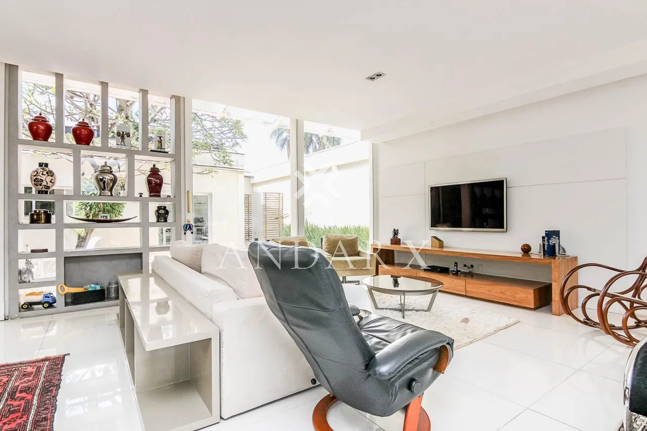 Casa com 3 suítes à venda em Pacaembu, São Paulo, por R$ 4.400.000 Imagem 4