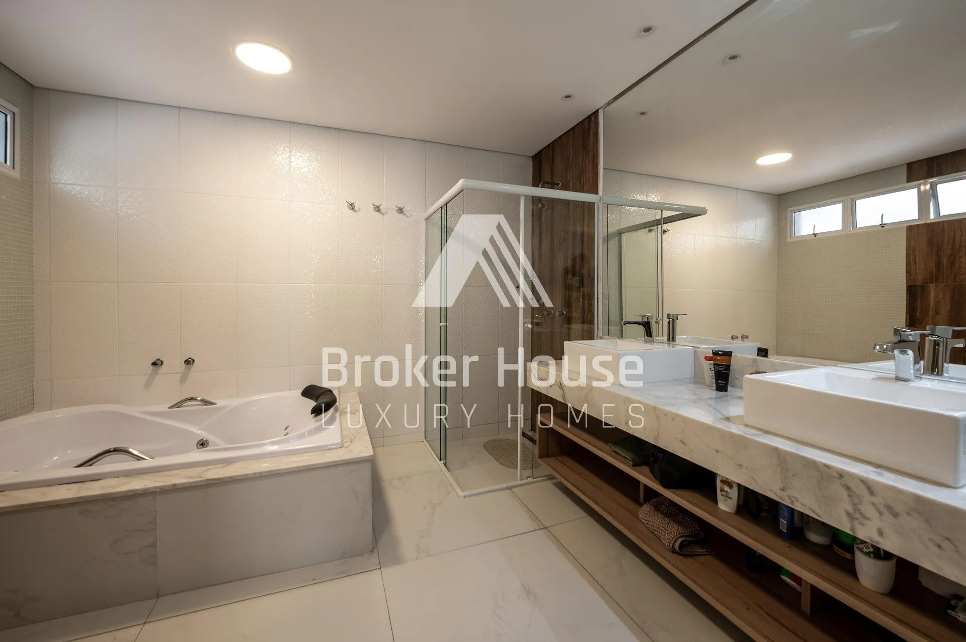 Casa com 5 suítes à venda em Brooklin, São Paulo, por R$ 5.200.000 Imagem 30
