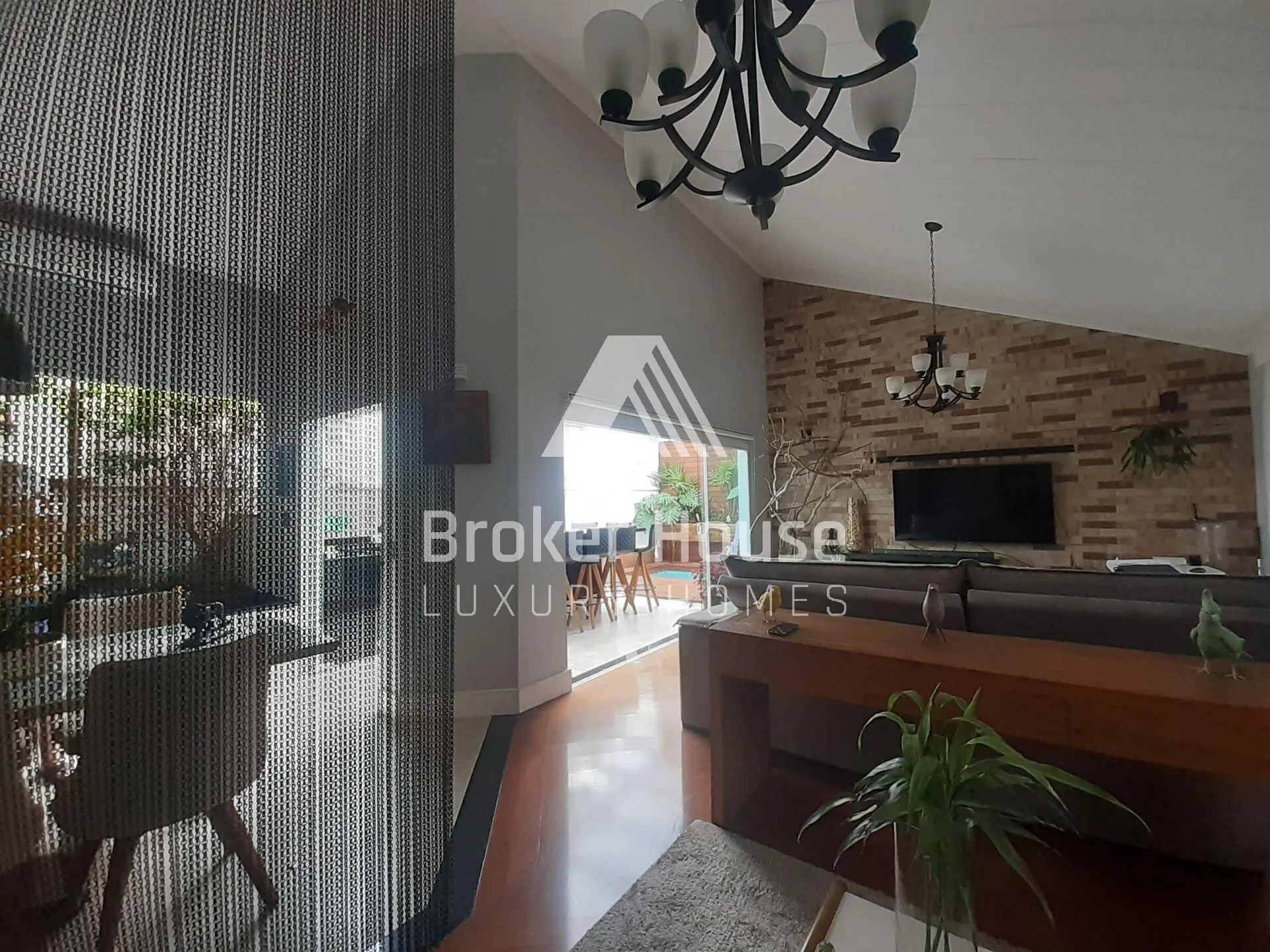 Casa de vila com 3 suítes à venda em Granja Julieta, São Paulo, por R$ 2.450.000 Imagem 2