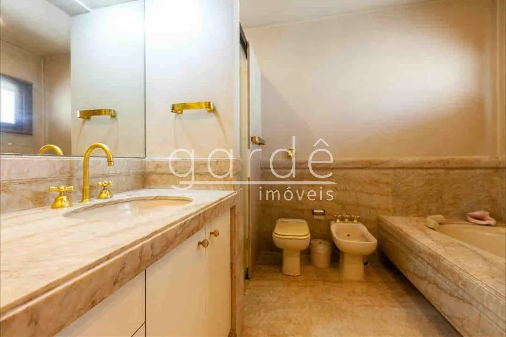 Casa com 4 suítes à venda em Jardim Paulista, São Paulo, por R$ 5.100.000 Imagem 9