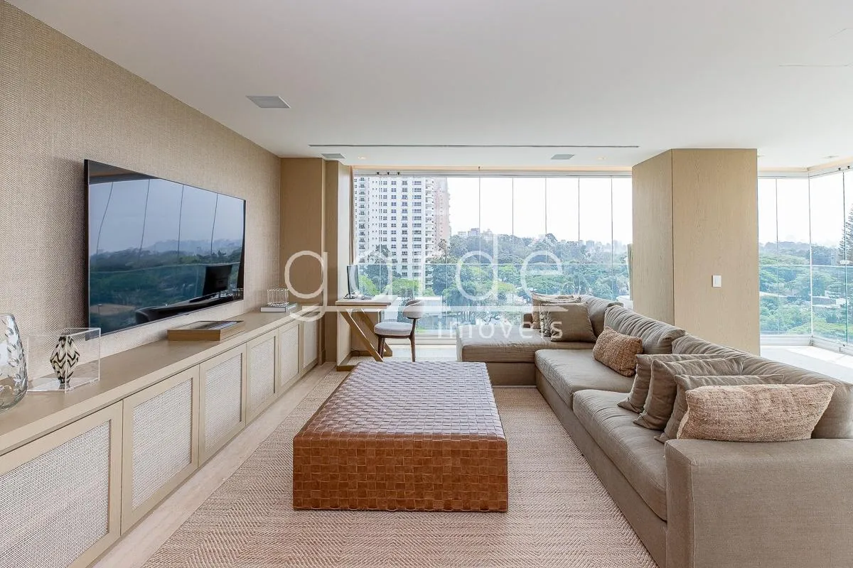 Apartamento com 3 suítes à venda em Moema, São Paulo, por R$ 11.950.000 Imagem 3