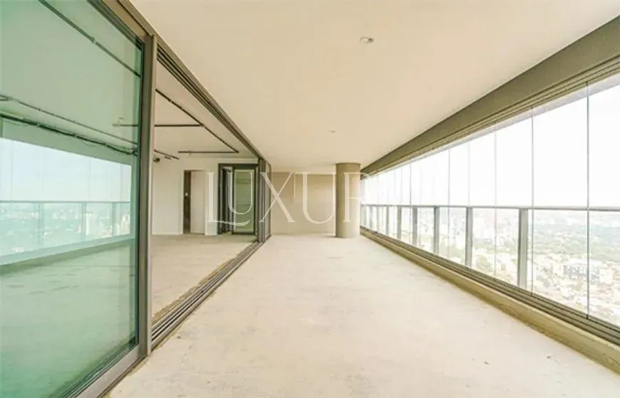 Apartamento com 4 suítes à venda em Vila Madalena, São Paulo, por R$ 6.500.000 Imagem 6