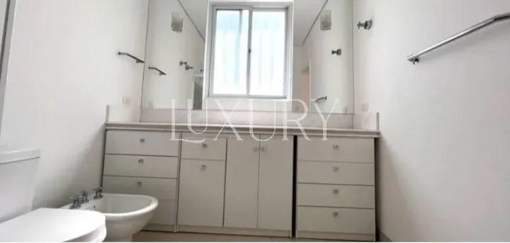Casa com 2 suítes à venda em Jardim Europa, São Paulo, por R$ 8.600.000 Imagem 32