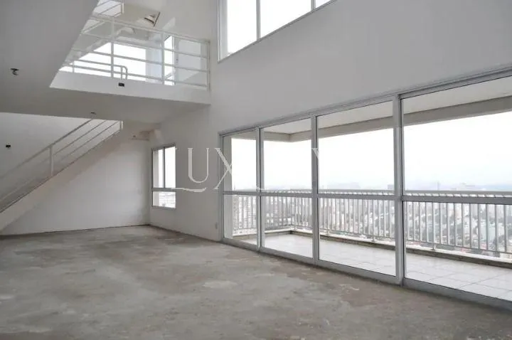 Cobertura com 4 suítes à venda em Vila Madalena, São Paulo, por R$ 6.800.000
