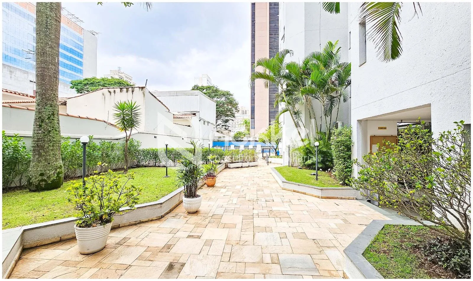 Cobertura com 3 suítes à venda em Vila Nova Conceição, São Paulo, por R$ 5.000.000 Imagem 2