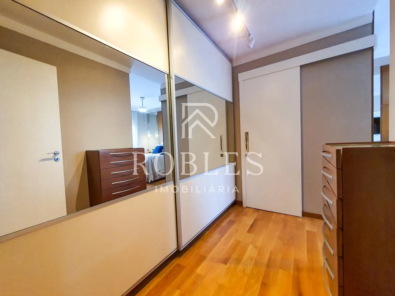 Apartamento com 3 suítes à venda em Cidade Monções, São Paulo, por R$ 3.300.000 Imagem 17