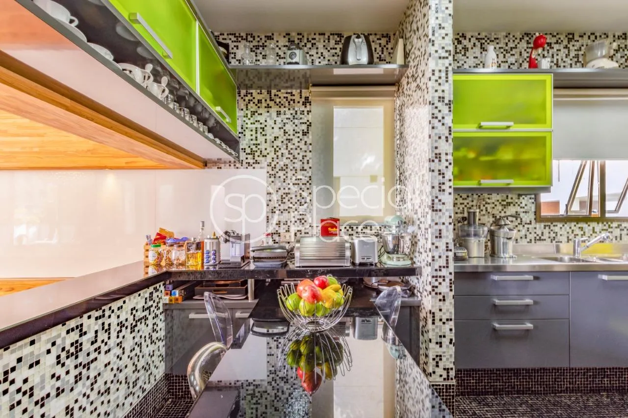 Casa de condomínio com 3 suítes à venda em Cidade Jardim, São Paulo, por R$ 8.000.000 Imagem 13