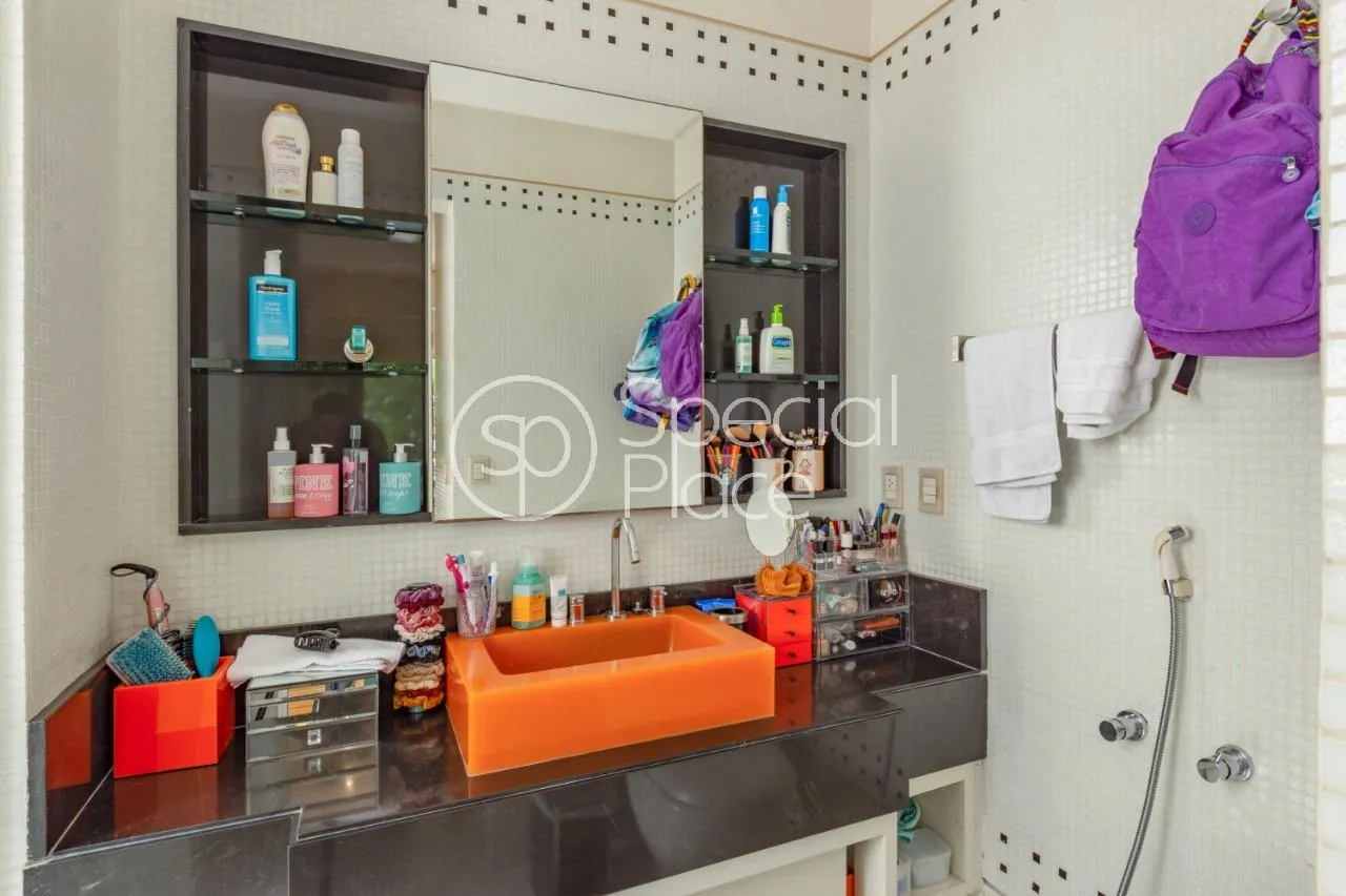 Casa de condomínio com 3 suítes à venda em Cidade Jardim, São Paulo, por R$ 8.000.000 Imagem 16