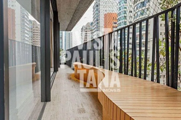 Apartamento com 4 suítes à venda em Itaim Bibi, São Paulo, por R$ 14.500.000