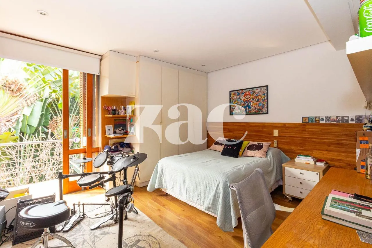Casa com 3 suítes à venda em Alto De Pinheiros, São Paulo, por R$ 5.400.000 Imagem 29
