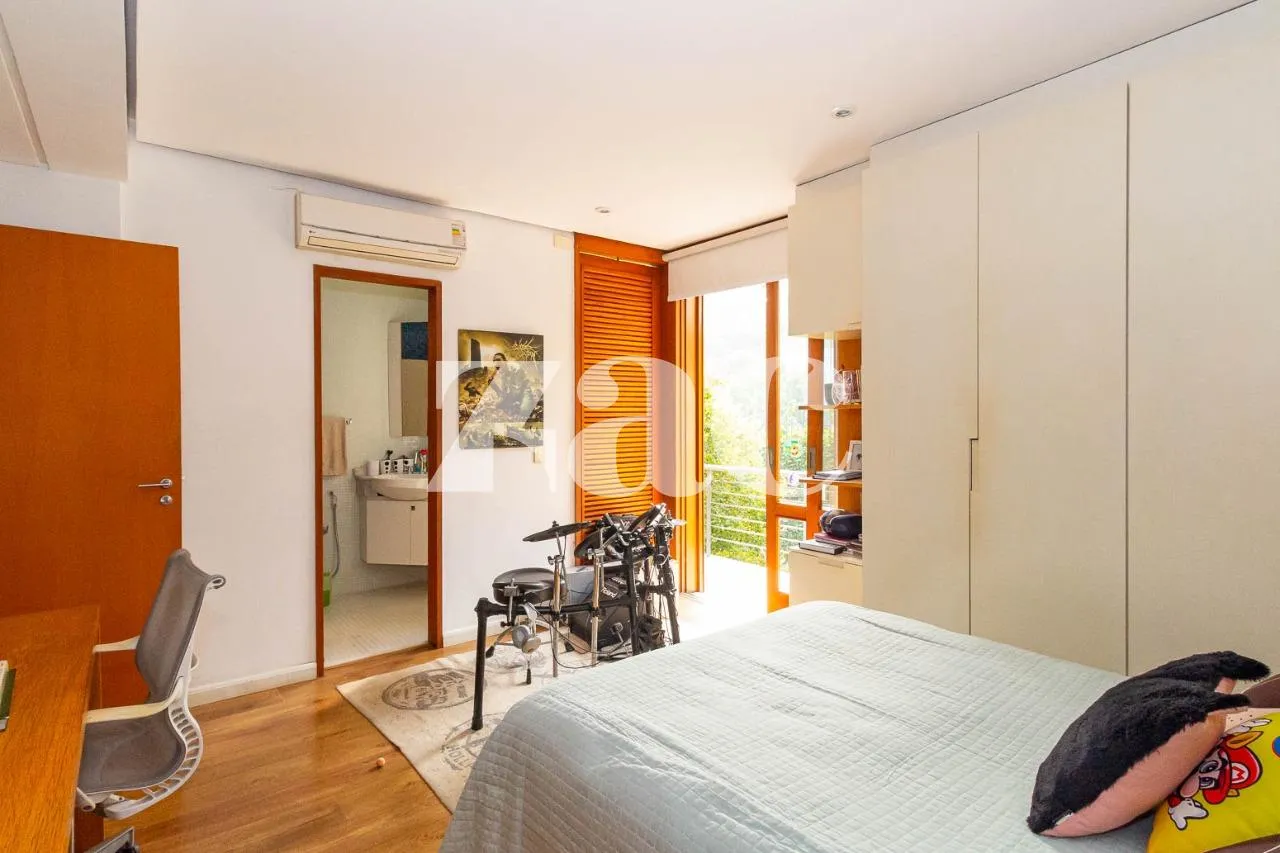 Casa com 3 suítes à venda em Alto De Pinheiros, São Paulo, por R$ 5.400.000 Imagem 30