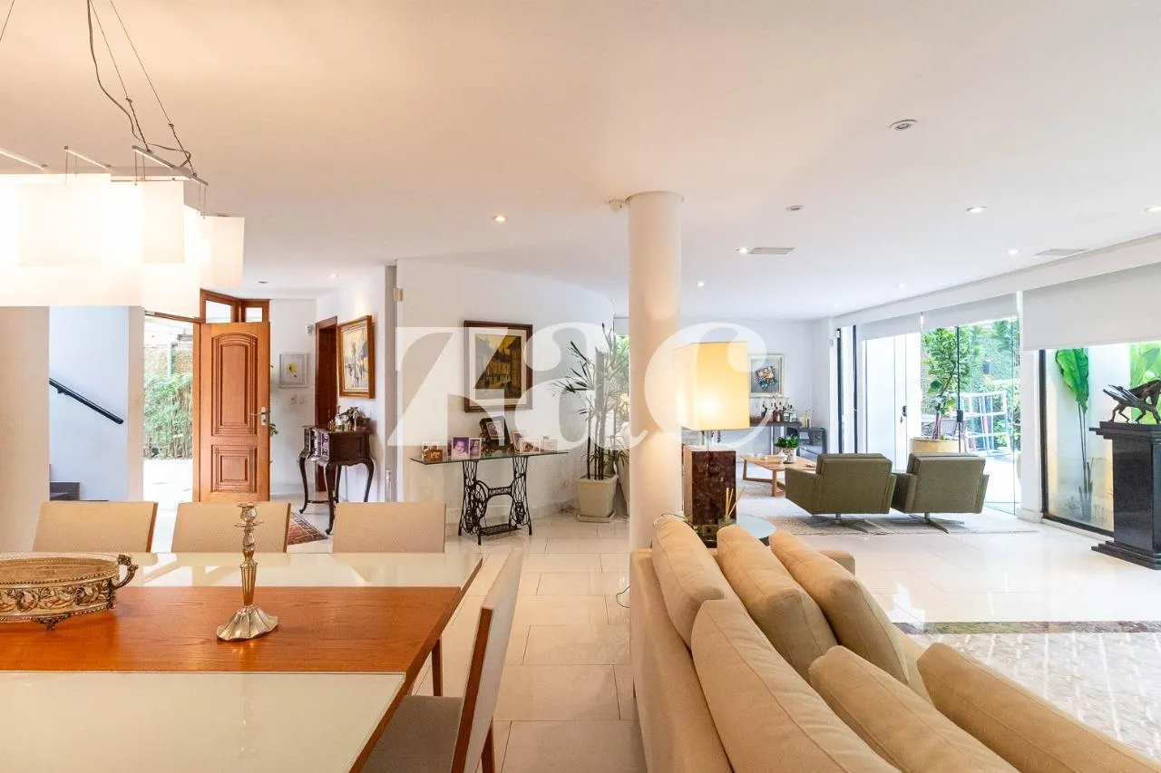 Casa com 5 suítes à venda em Alto De Pinheiros, São Paulo, por R$ 5.500.000 Imagem 25