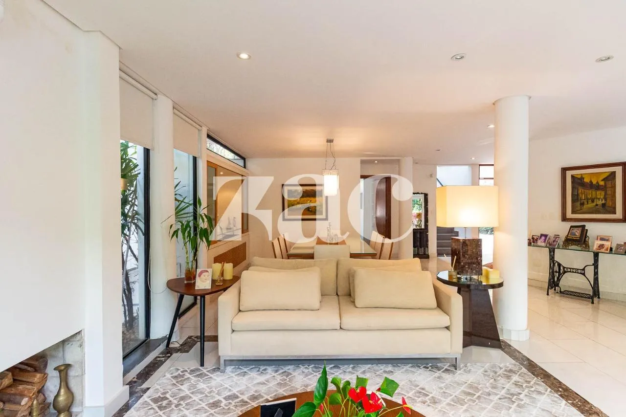 Casa com 5 suítes à venda em Alto De Pinheiros, São Paulo, por R$ 5.500.000 Imagem 20