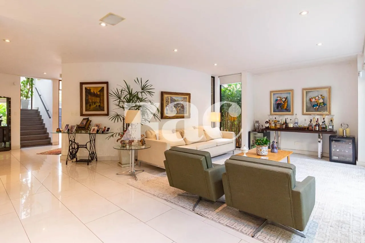 Casa com 5 suítes à venda em Alto De Pinheiros, São Paulo, por R$ 5.500.000 Imagem 15