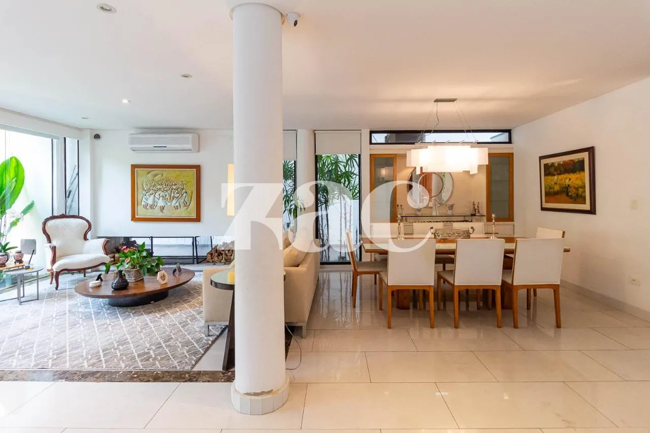 Casa com 5 suítes à venda em Alto De Pinheiros, São Paulo, por R$ 5.500.000 Imagem 31