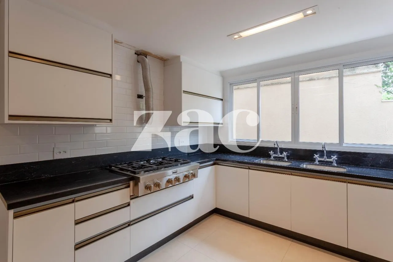 Casa com 4 suítes à venda em Alto De Pinheiros, São Paulo, por R$ 15.000.000 Imagem 32