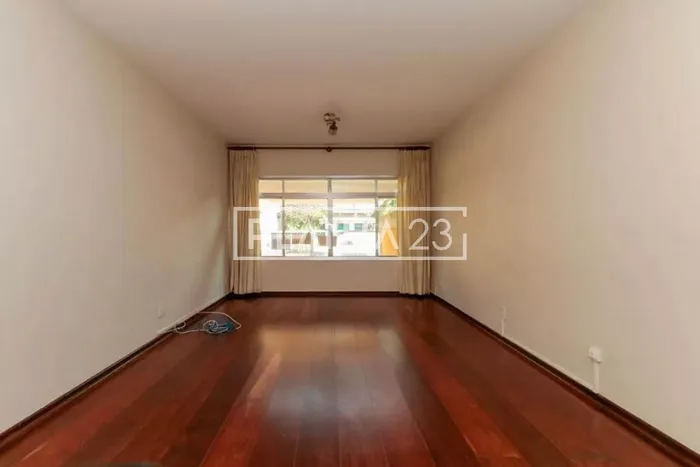 Casa com 2 suítes à venda em Vila Madalena, São Paulo, por R$ 2.700.000